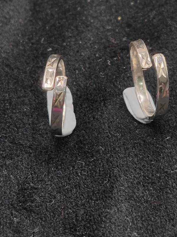 Silver_&_Red_925_Sterling_Textured_Toe_Ring_For_Women