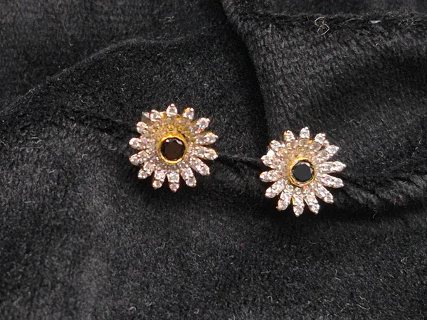 Gold_925_Sterling_Silver_Floral_Stud_Earrings_For_Women