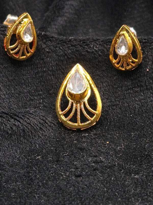 Gold_925_Silver_Teardrop_Pendant_&_Earrings_Set_For_Women