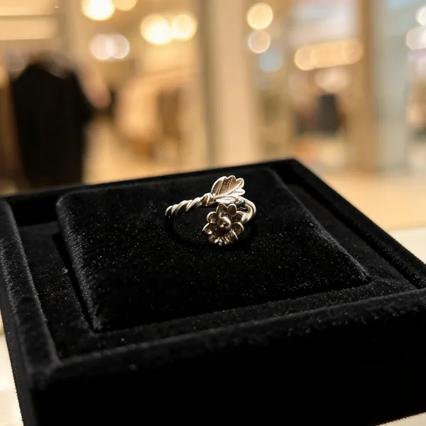Silver_925_Silver_Twisted_Leaf_Charm_Ring_For_Women