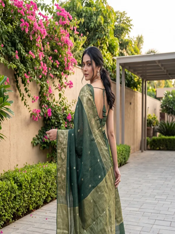Dark_Green_Woven_Checked_Saree_for_Women