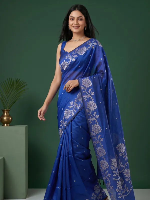 Blue_Woven_Floral_Zari_Saree_for_Women