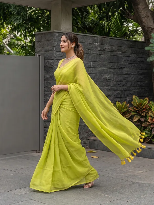 Lime_Green_Solid_Saree_For_Women