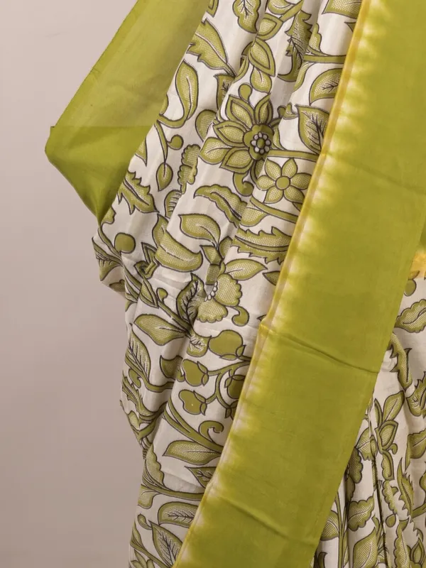 Green_Floral_Printed_Saree_for_Women