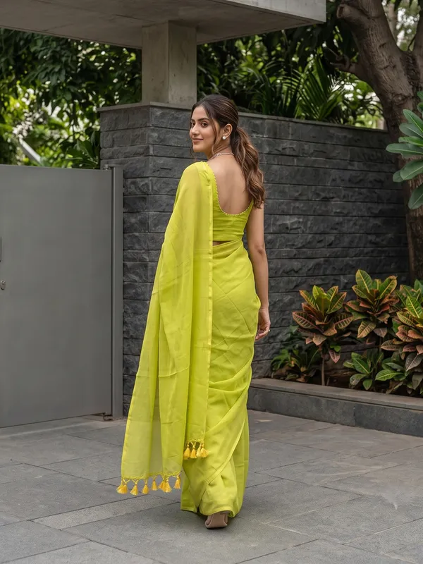 Lime_Green_Solid_Saree_For_Women