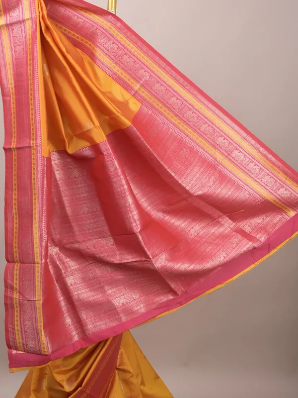 Orange_And_Pink_Woven_Ethnic_Saree_for_Women