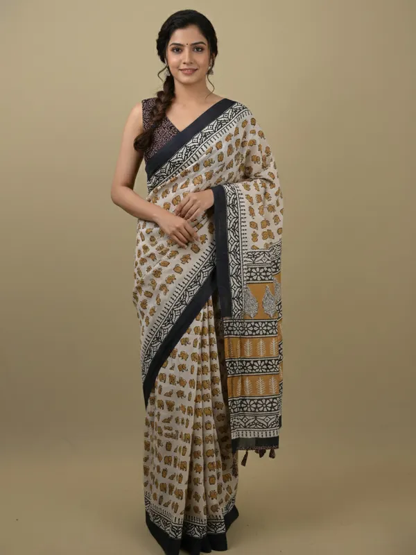 Cream_And_Black_Printed_Saree_for_Women
