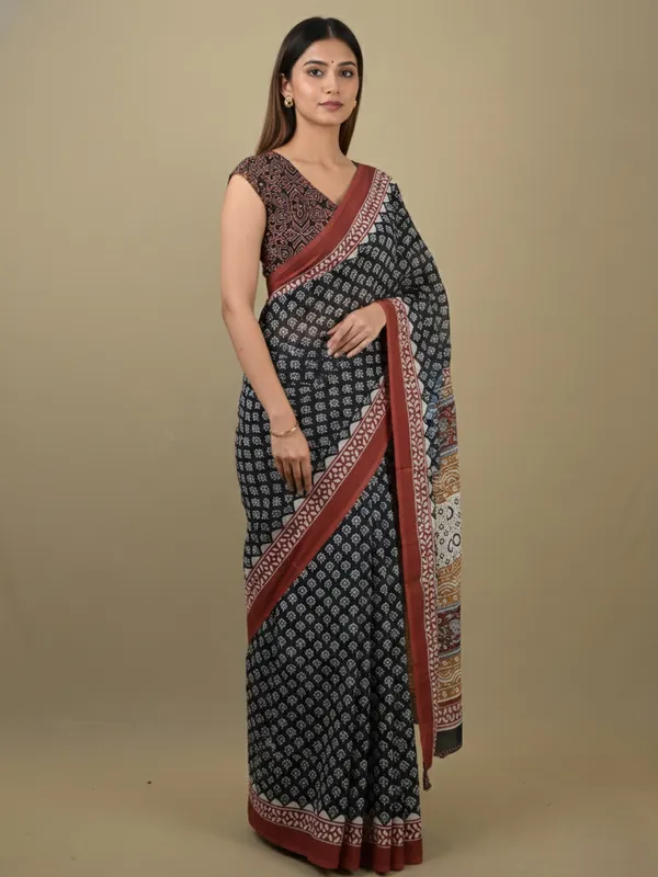 Black_And_Red_Cotton_Printed_Saree_for_Women
