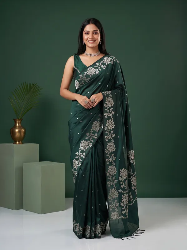 Green_Floral_Embroidered_Saree_for_Women