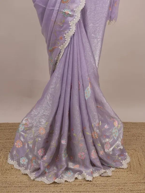 Lavender_Embroidered_Lace_Border_Saree_for_Women