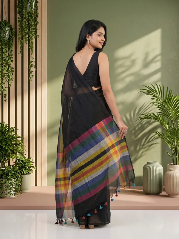 Black_Striped_Saree_for_Women