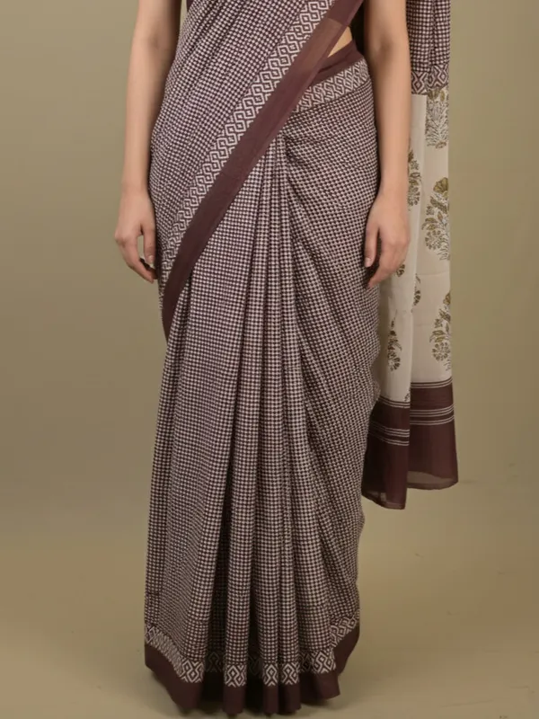 Brown_Patterned_Saree_for_Women
