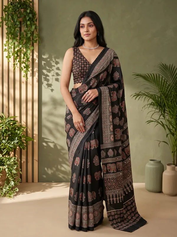 Black_Cotton_Printed_Saree_for_Women