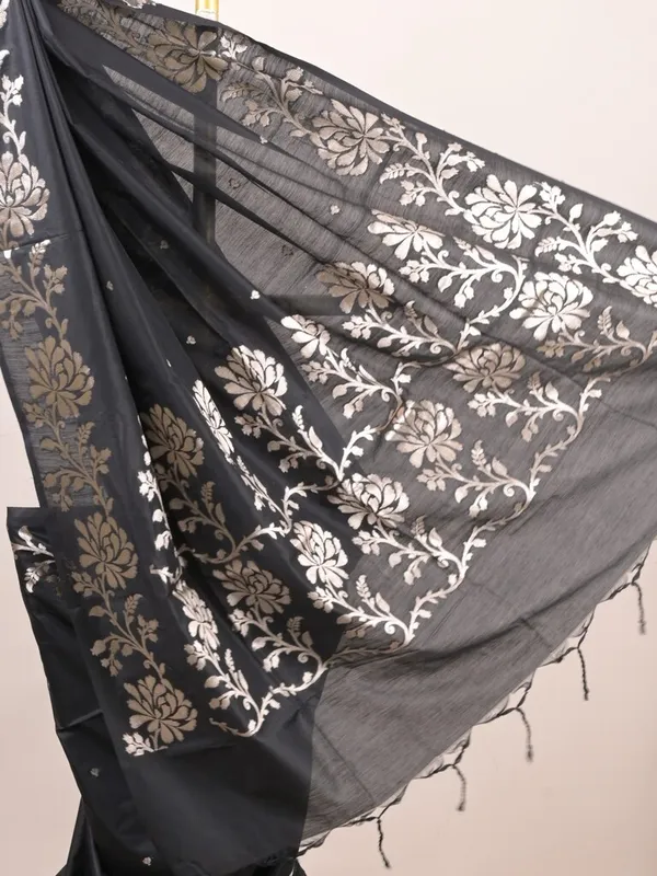 Black_Floral_Woven_Saree_for_Women