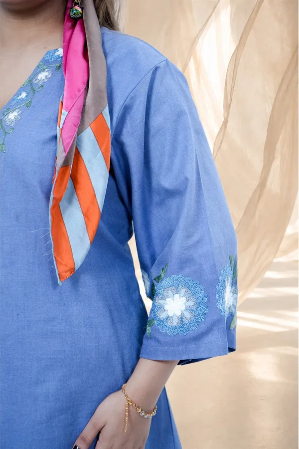Soft_Blue_Three_Quarter_Sleeve_Shift_Dress
