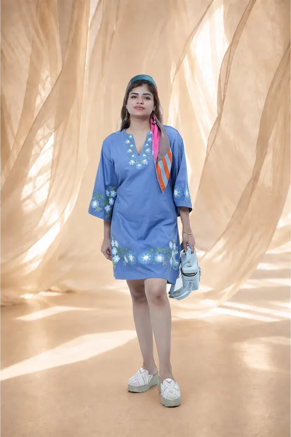 Soft_Blue_Three_Quarter_Sleeve_Shift_Dress