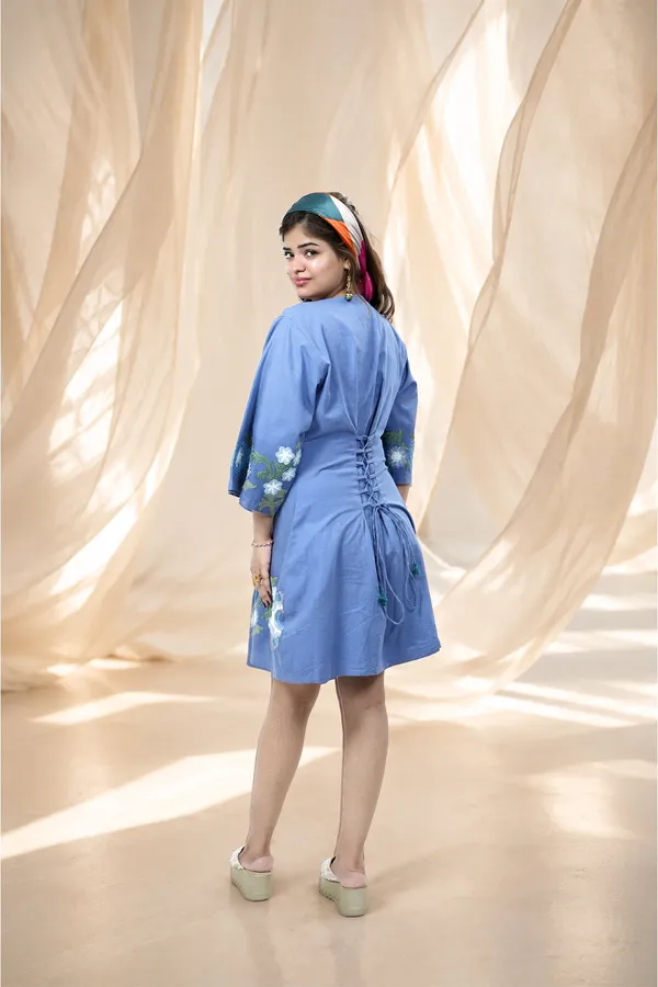 Soft_Blue_Three_Quarter_Sleeve_Shift_Dress