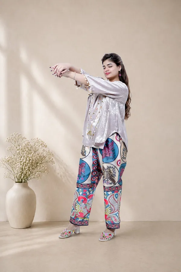 Meera_Lilac_Fusion_Set