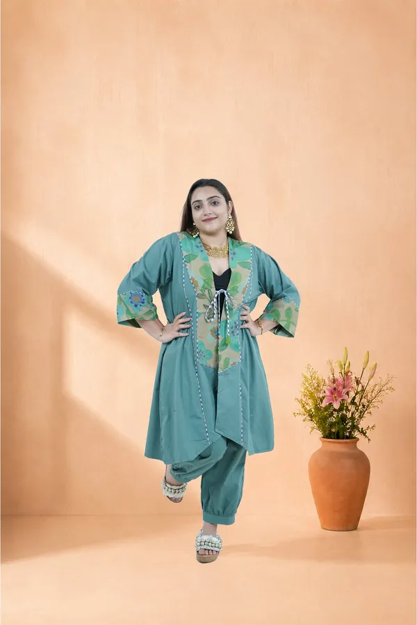 Teal_Embroidered_Cape_Set
