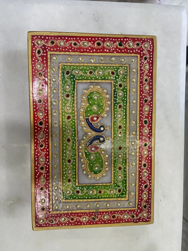 Wooden_Traditional_Peacock_Pattern_Decorative_Storage_Box