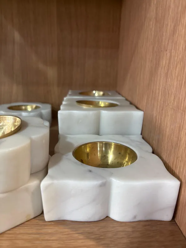 Marble_Pooja_Floral_Diya_Holder_With_Brass_Bowl