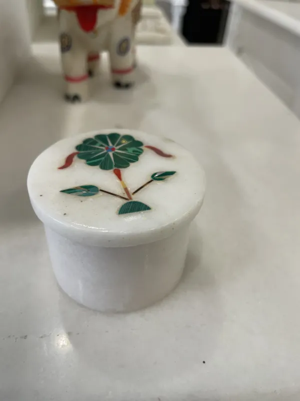Marble_Floral_Inlay_Round_Trinket_Box