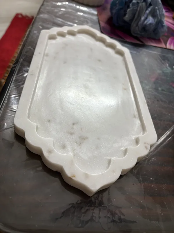 Marble_Scalloped_Rectangular_Serving_Tray