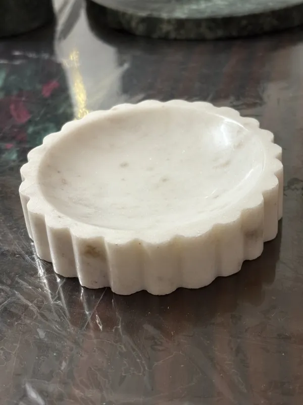 White_Scalloped_Floral_Trinket_Tray