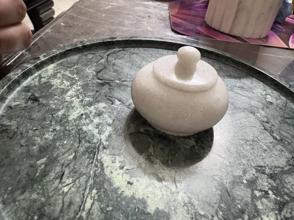 Marble_Round_Lidded_Storage_Container