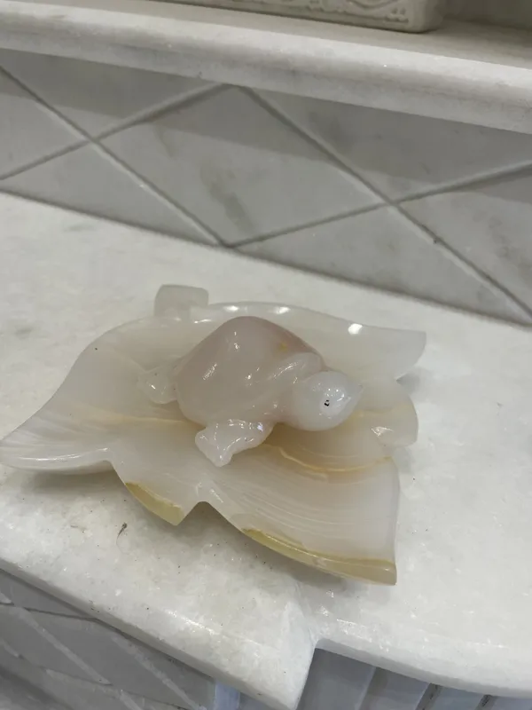 Stone_Turtle_Leaf_Decorative_Showpiece