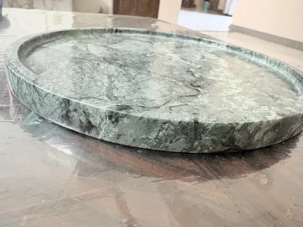 Stone_Natural_Veined_Round_Serving_Plate