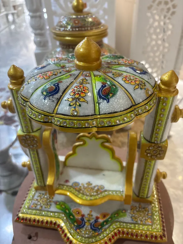 Gold-Tone_Ornate_Jhula_Cradle