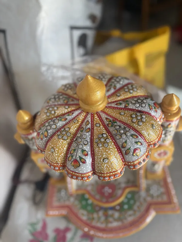 Gold-Tone_Ornate_Jhula_Cradle