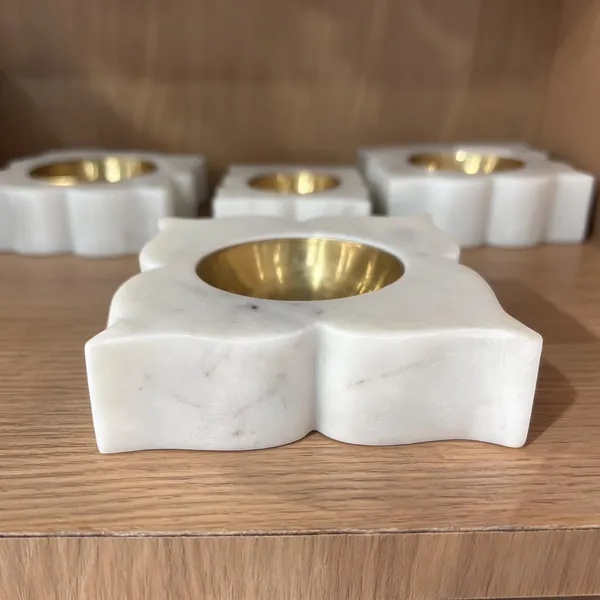 Marble_Pooja_Floral_Diya_Holder_With_Brass_Bowl
