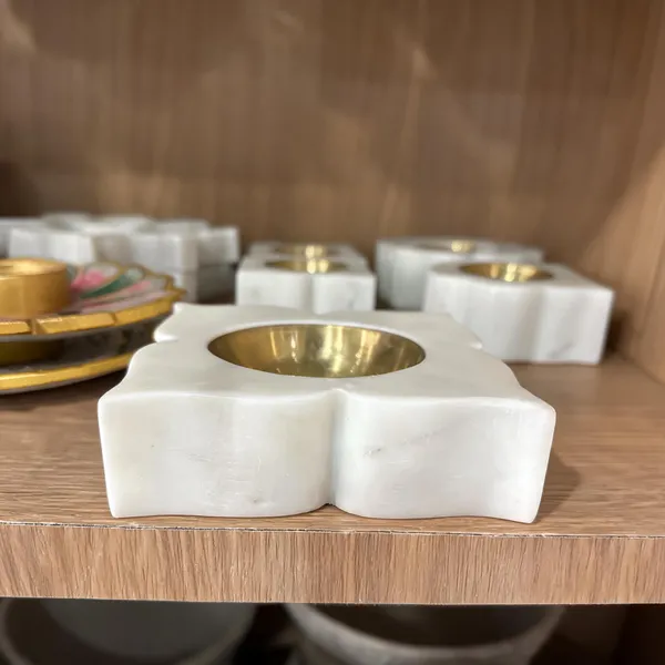 Marble_Pooja_Floral_Diya_Holder_With_Brass_Bowl
