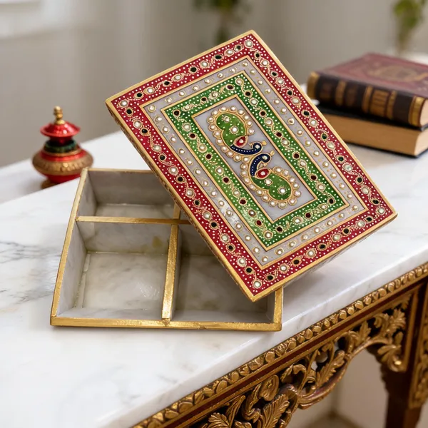 Wooden_Traditional_Peacock_Pattern_Decorative_Storage_Box