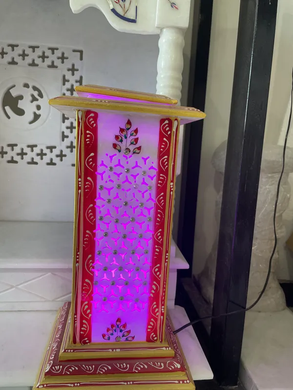 Marble_Floral_Lamp