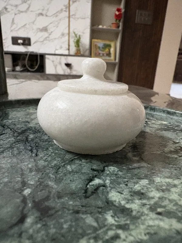 Marble_Round_Lidded_Storage_Container