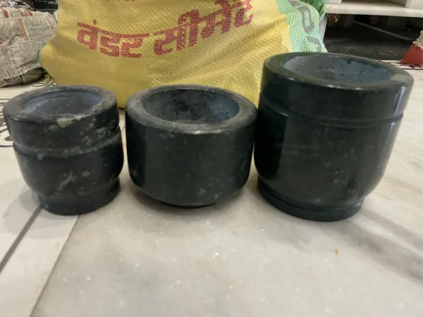 Stone_Traditional_Mortar_And_Pestle