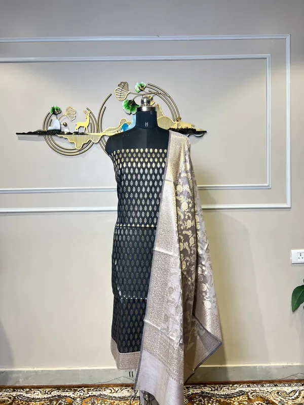 Blue_Woven_Ethnic_Suit_for_Women