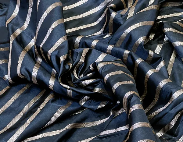 Pure_Mushroo_Silk_Banarasi_Ghaat_Saree
