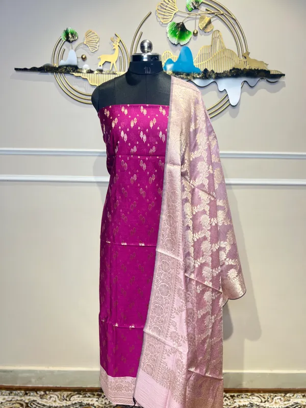 Magenta_Woven_Ethnic_Suit_for_Women