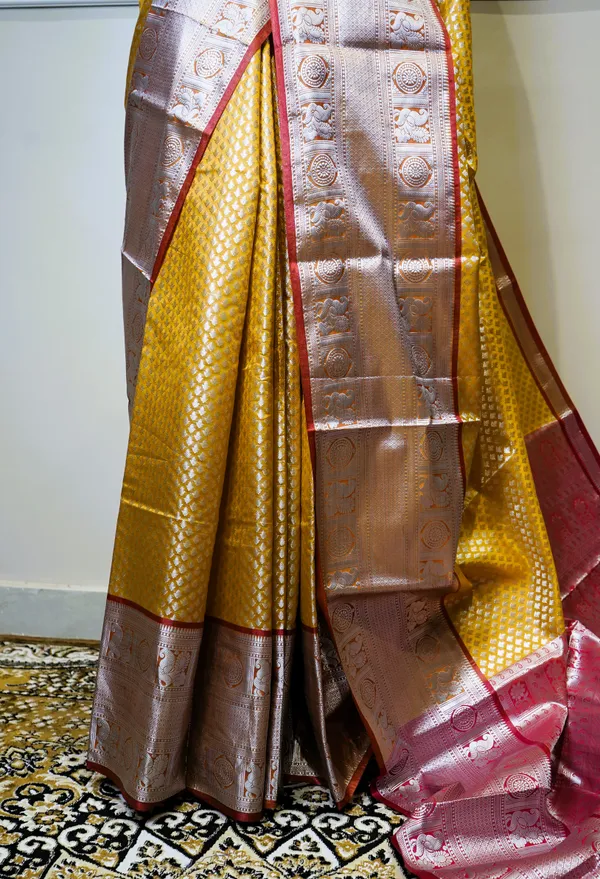 Banarasi_Raw_Silk_Saree_With_Paithni_Boarder