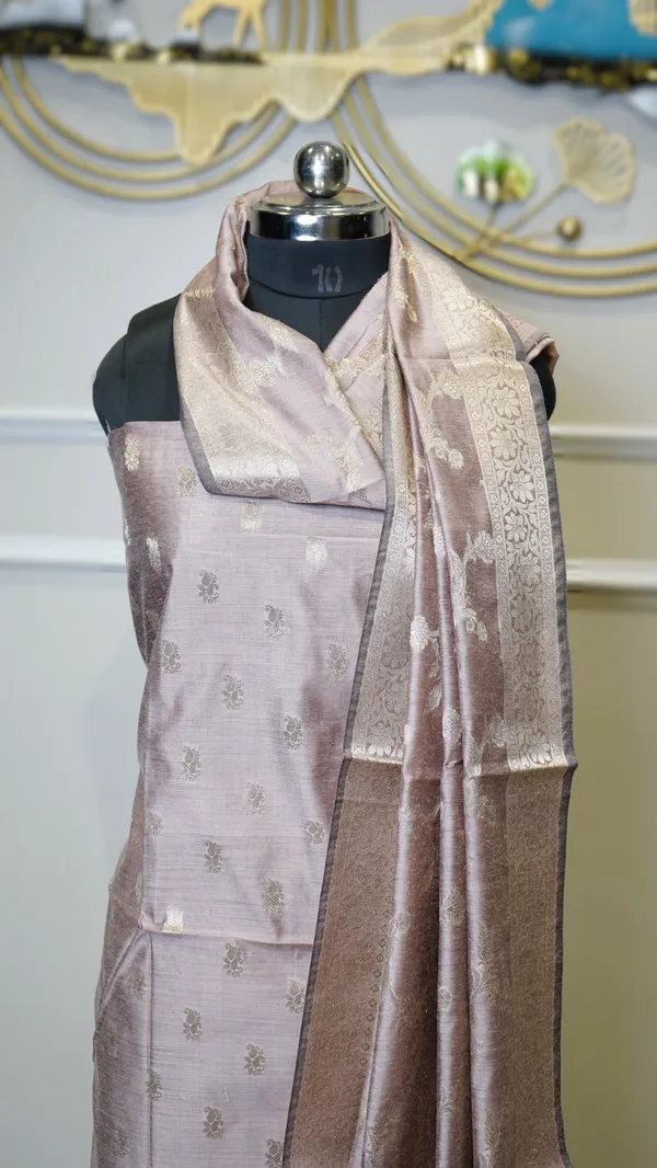 Banarasi_Zari_Woven_Unstitched_Suit_Fabric