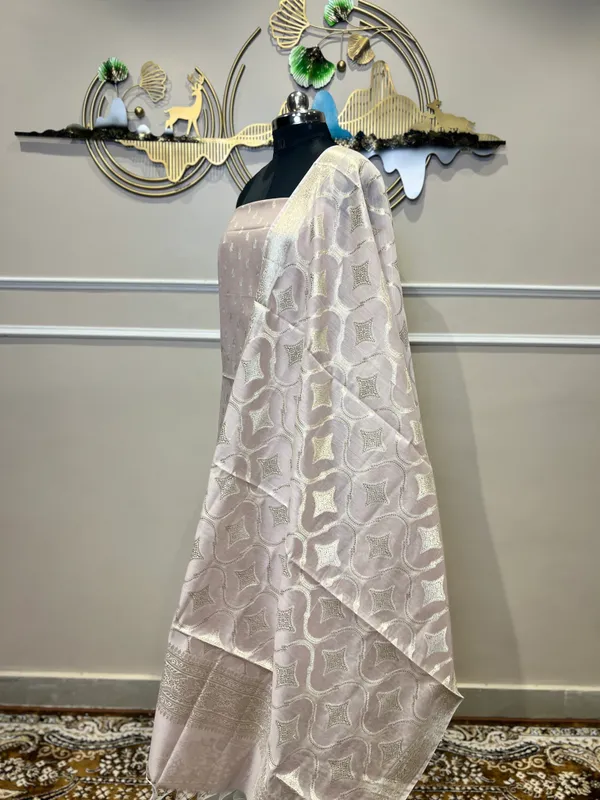 Off_White_Woven_Traditional_Suit_for_Women