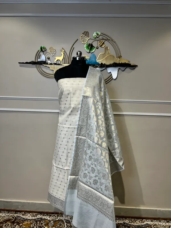 White_Tissue_Floral_Woven_Suit_for_Women