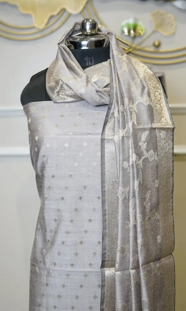 Banarasi_Zari_Woven_Unstitched_Suit_Fabric