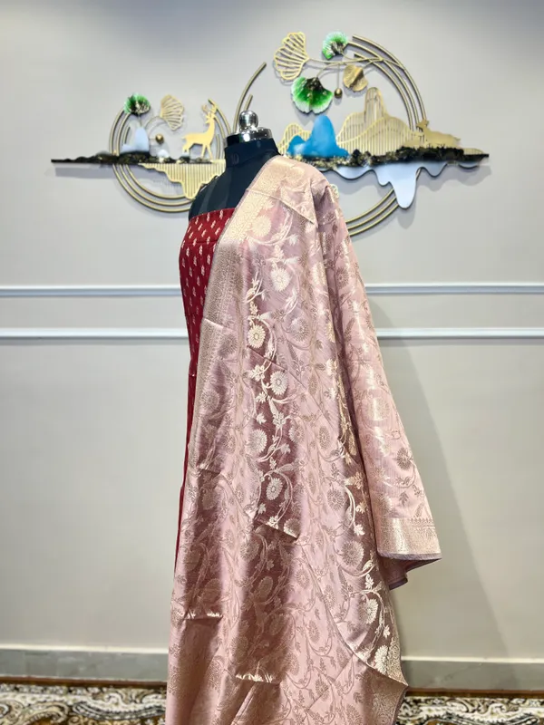 Red_And_Blush_Woven_Floral_Suit_for_Women