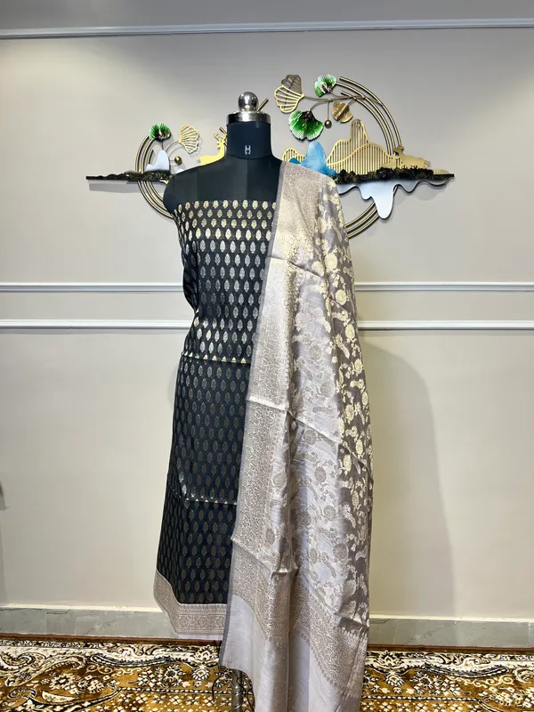 Blue_Woven_Ethnic_Suit_for_Women