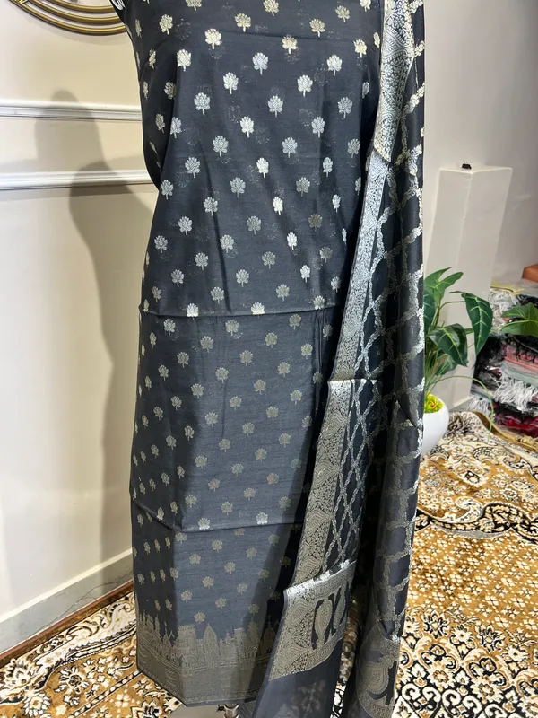 Black_Silk_Zari_Woven_Suit_For_Women